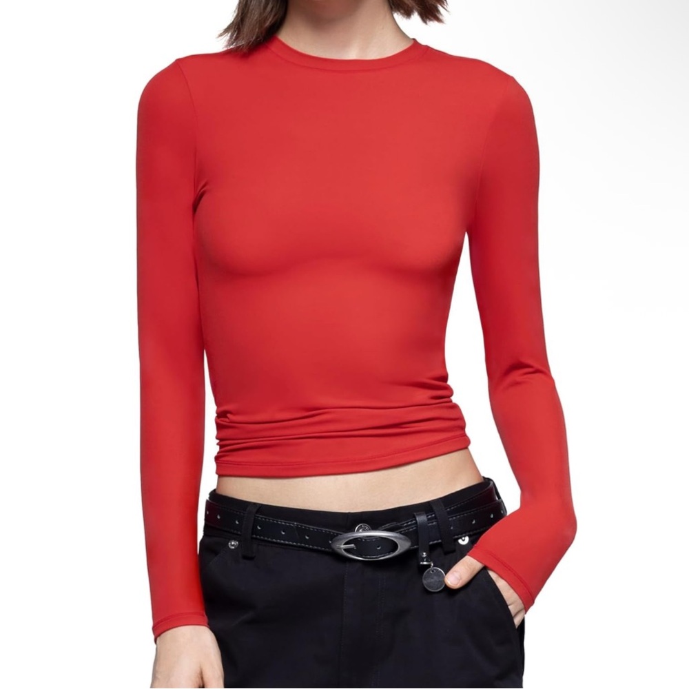 Pumiey - Smoke Cloud Pro Basic Long Sleeve Crew Neck in Ruby - Size XS